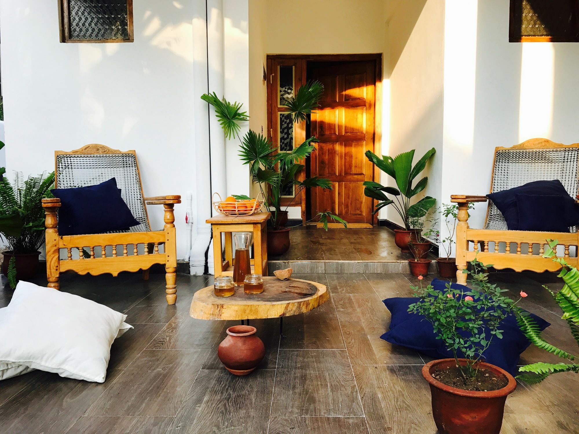 Moxy Bay Arugambay Hotel Arugam Bay Buitenkant foto